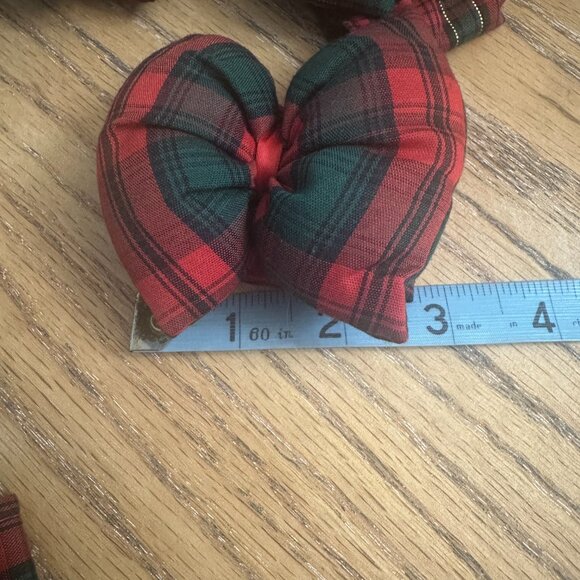 8 Tartan Plaid Holiday Bow Tie Napkin Rings Red Green Gold Christmas Table Décor - Picture 3 of 7